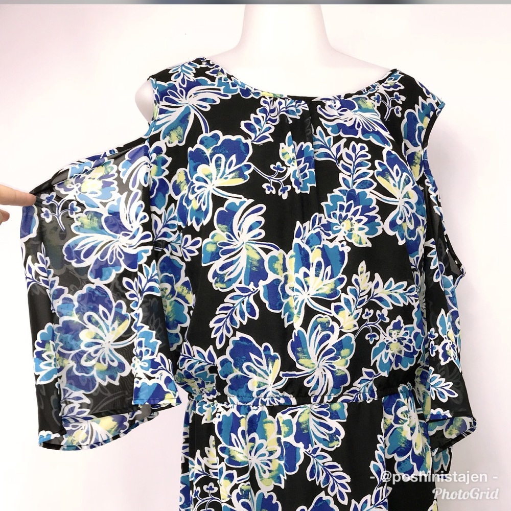 NWT Cold Shoulder Flutter Sleeve Floral Dress - Picture 4 of 6